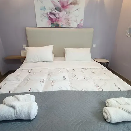 Apartment Highlighted Hosting